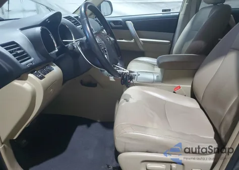 2013 Toyota Highlander Base from USA, damaged, VIN 5TDBK3EH6DS251949